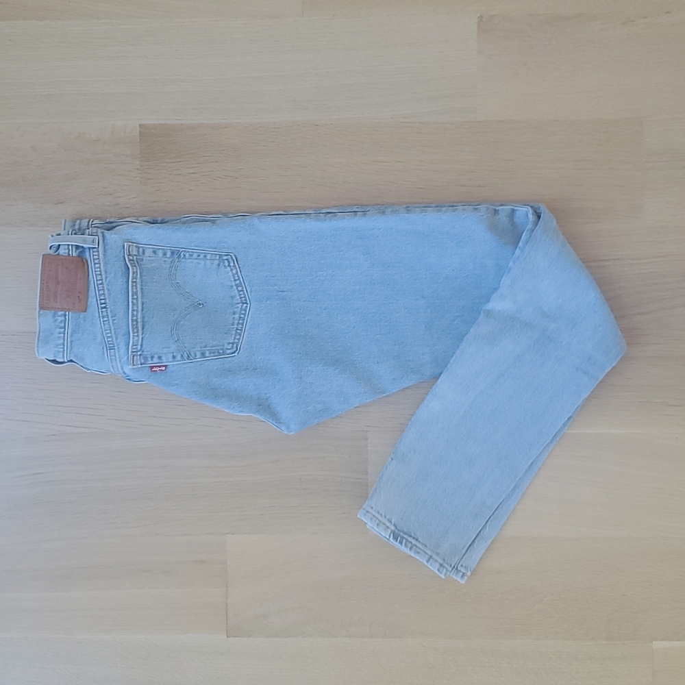 Levi's